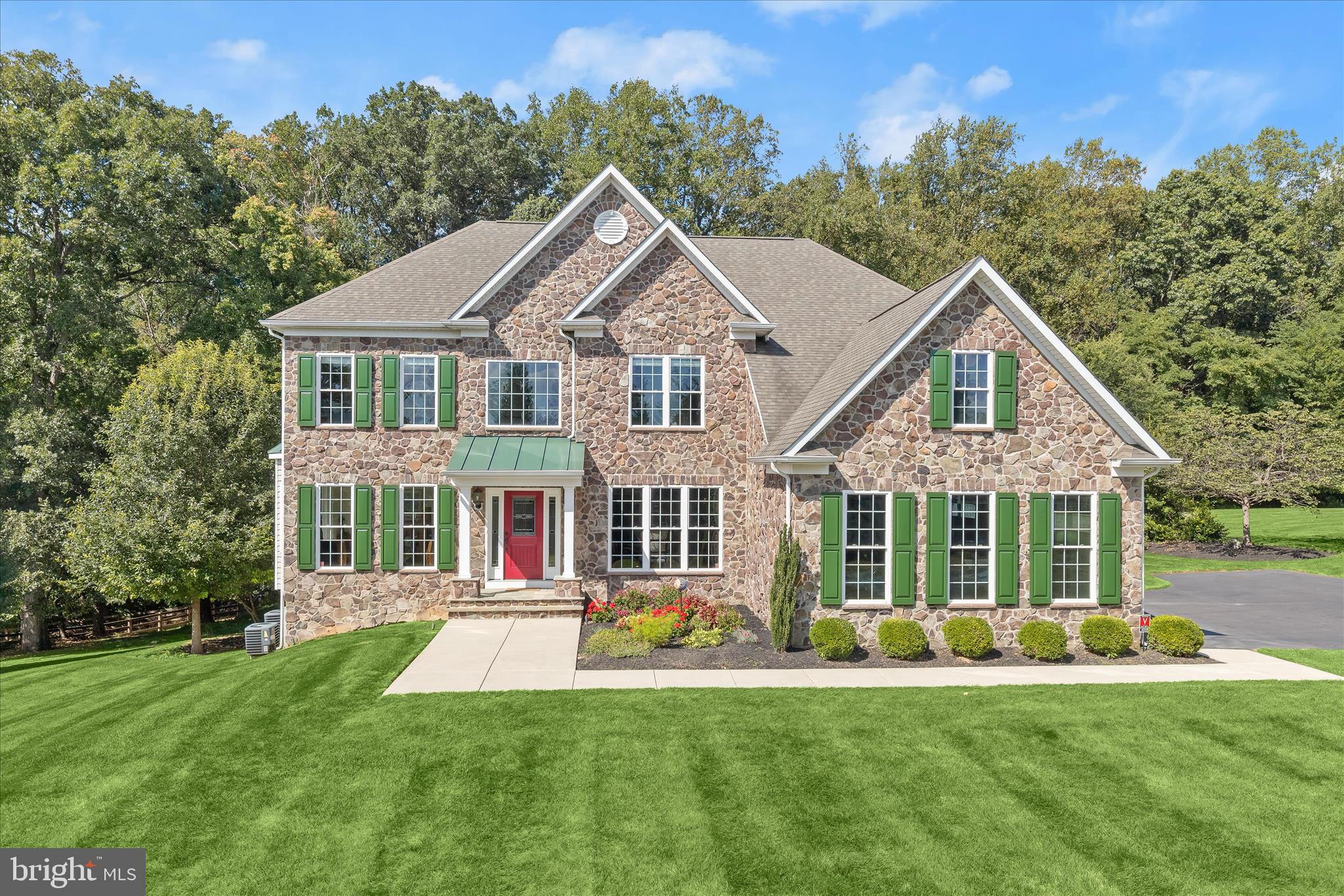 CASTLEBERRY - Residential