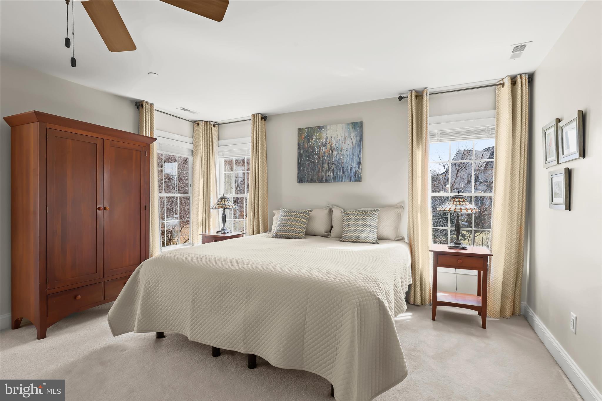 CASTLEBERRY - Residential