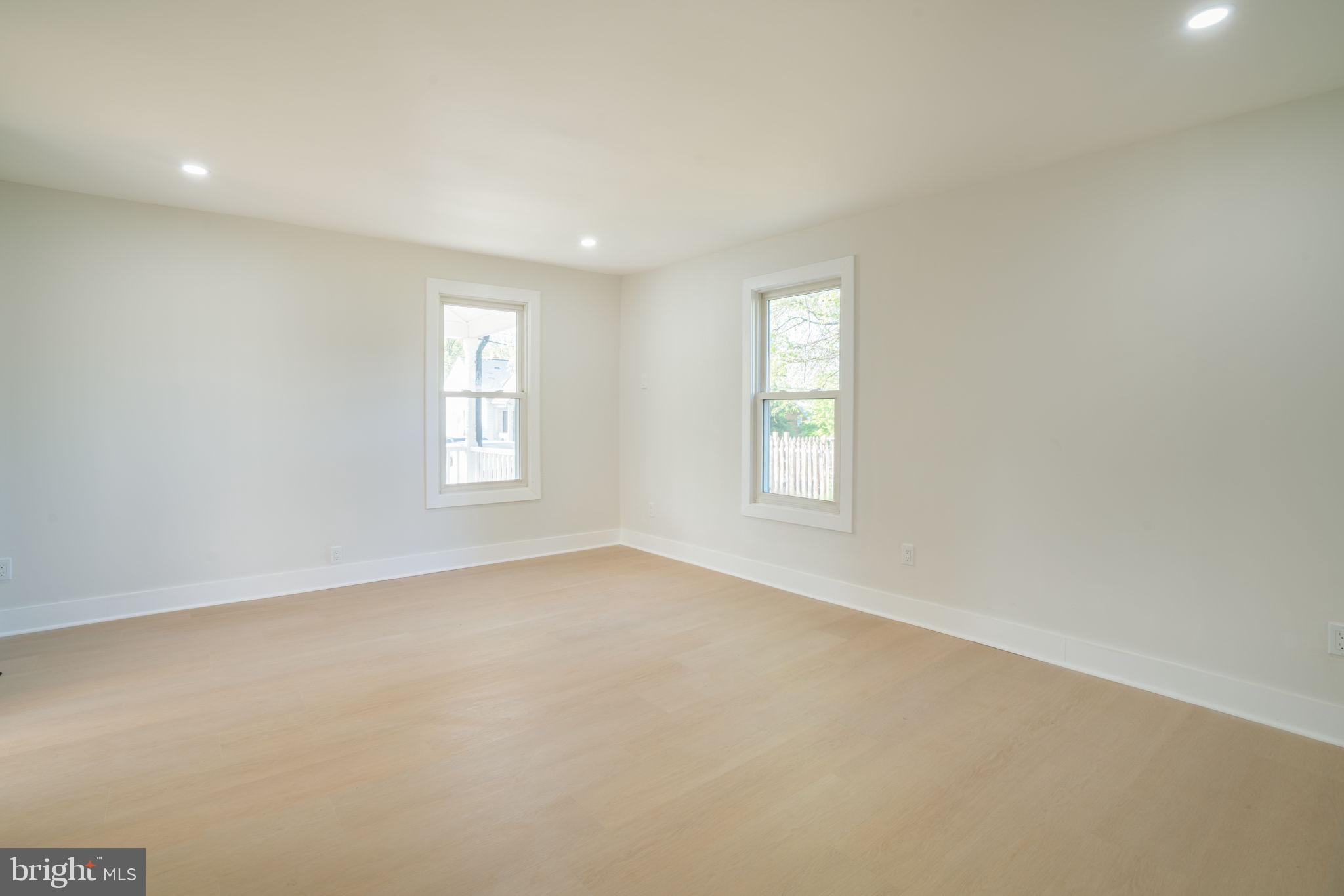 CAPITOL HEIGHTS - Residential