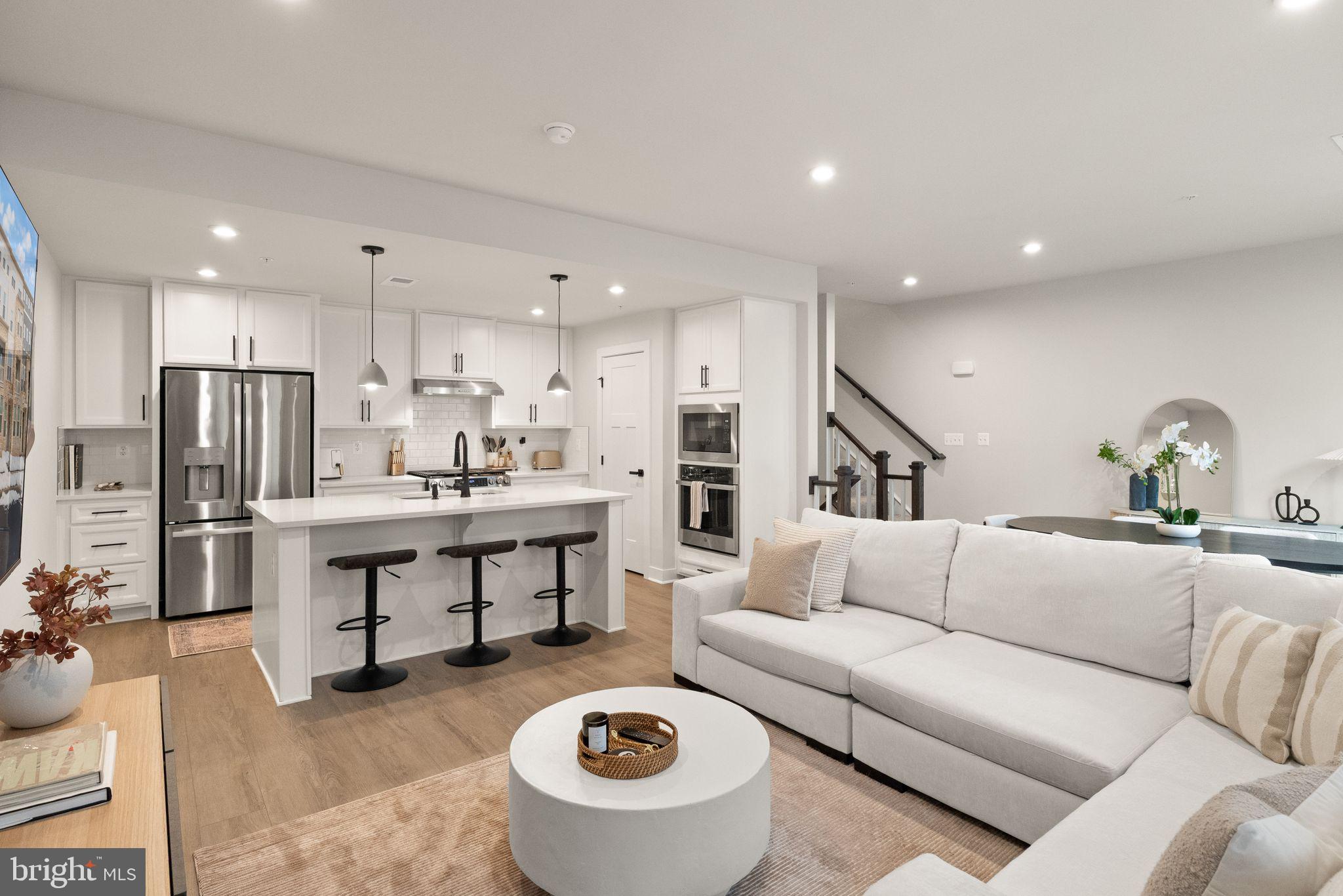 ARCOLA TOWN CENTER CONDO - Residential