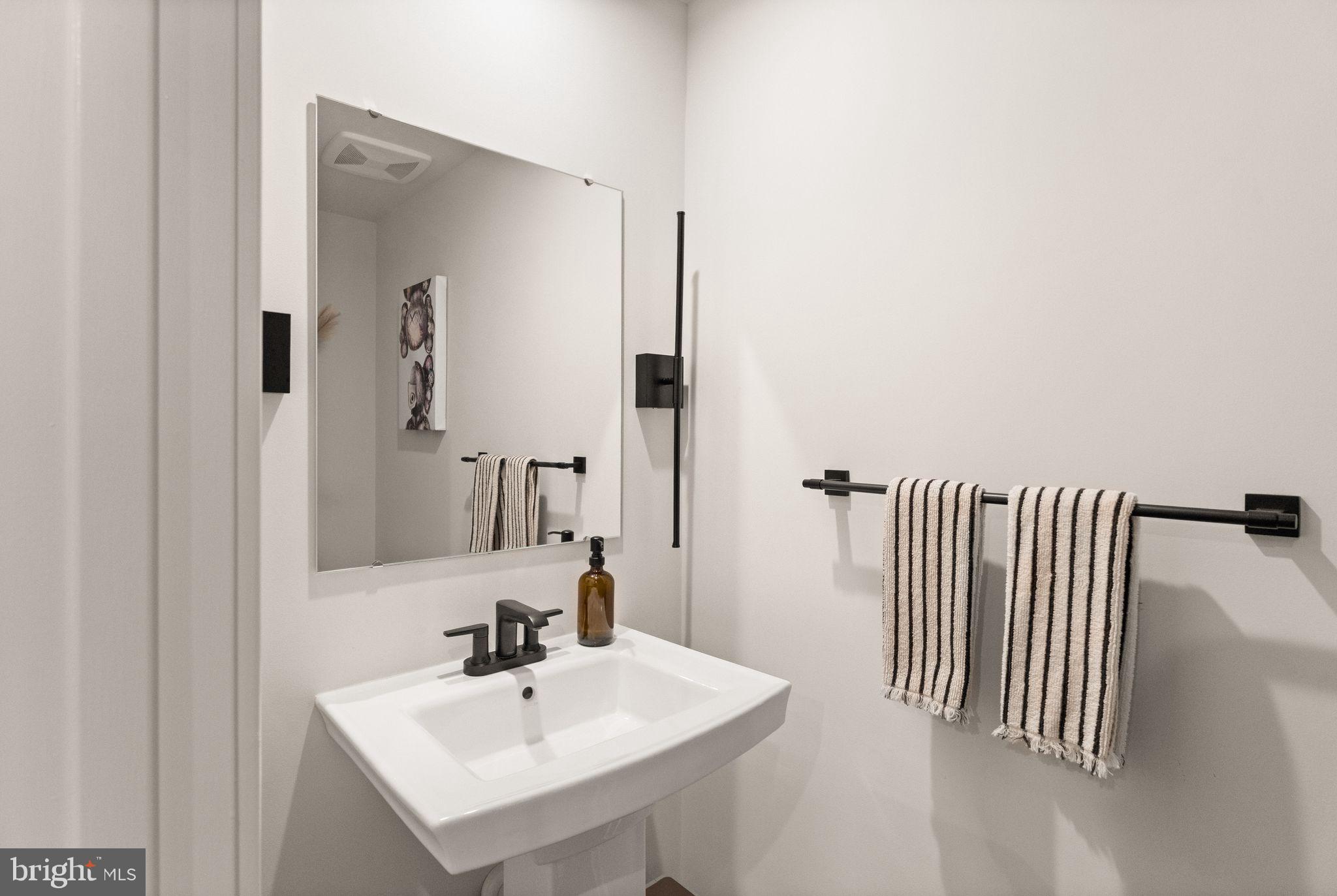 ARCOLA TOWN CENTER CONDO - Residential