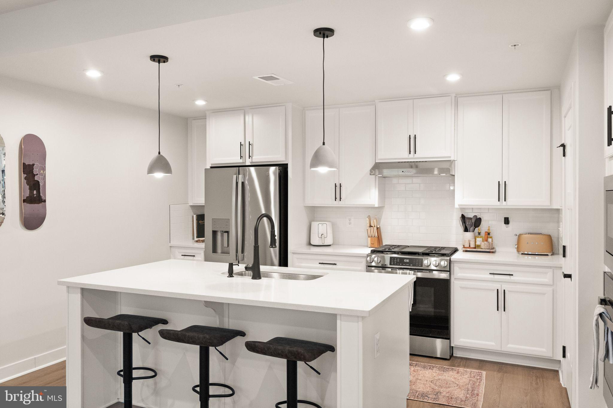 ARCOLA TOWN CENTER CONDO - Residential