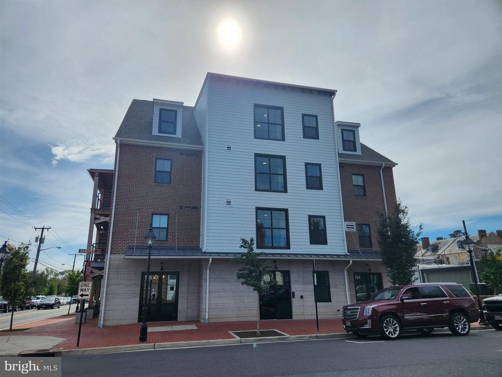 Photo of 102 Hanover Street #209, FREDERICKSBURG, VA 22401 (MLS # VAFB2009186)
