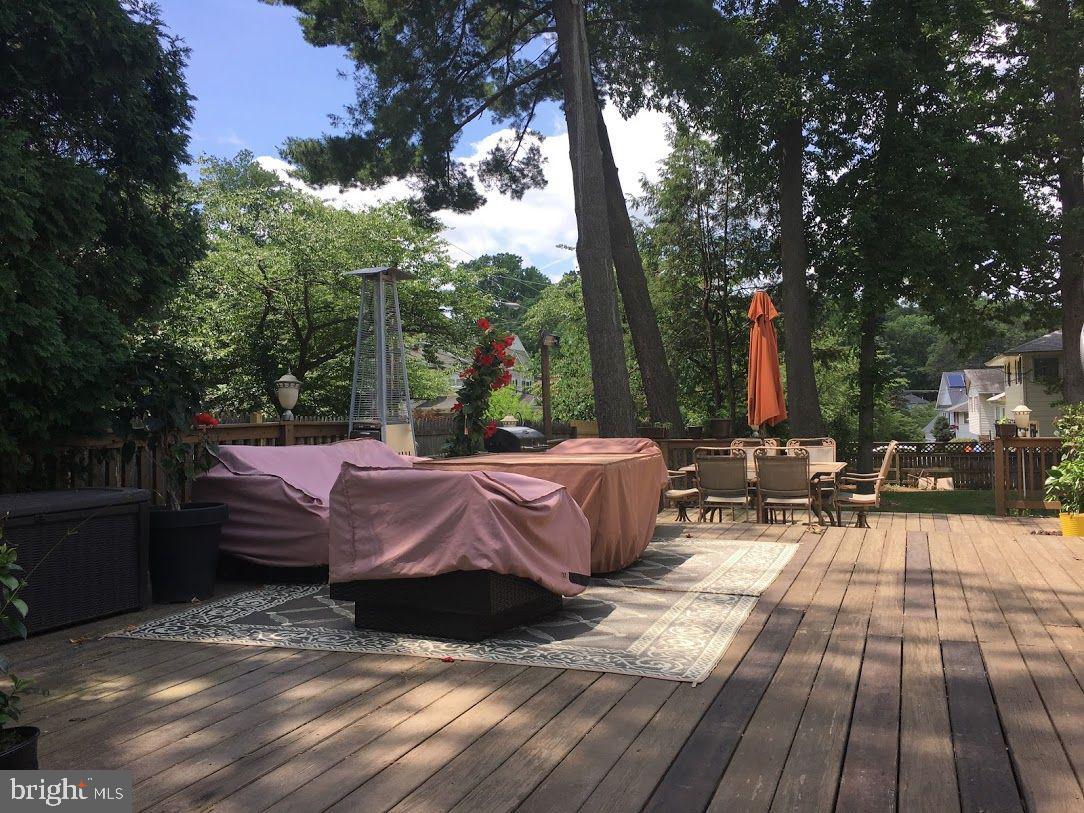 OAKWOOD KNOLLS - Residential Lease