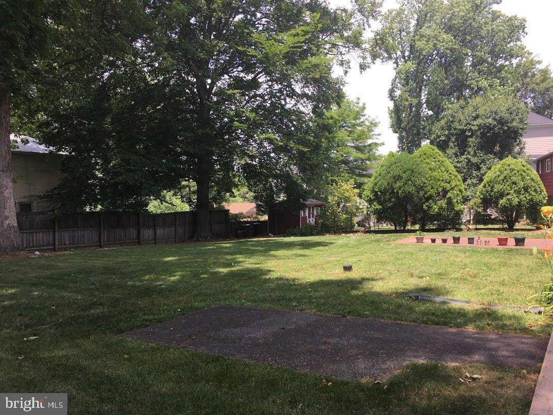 OAKWOOD KNOLLS - Residential Lease