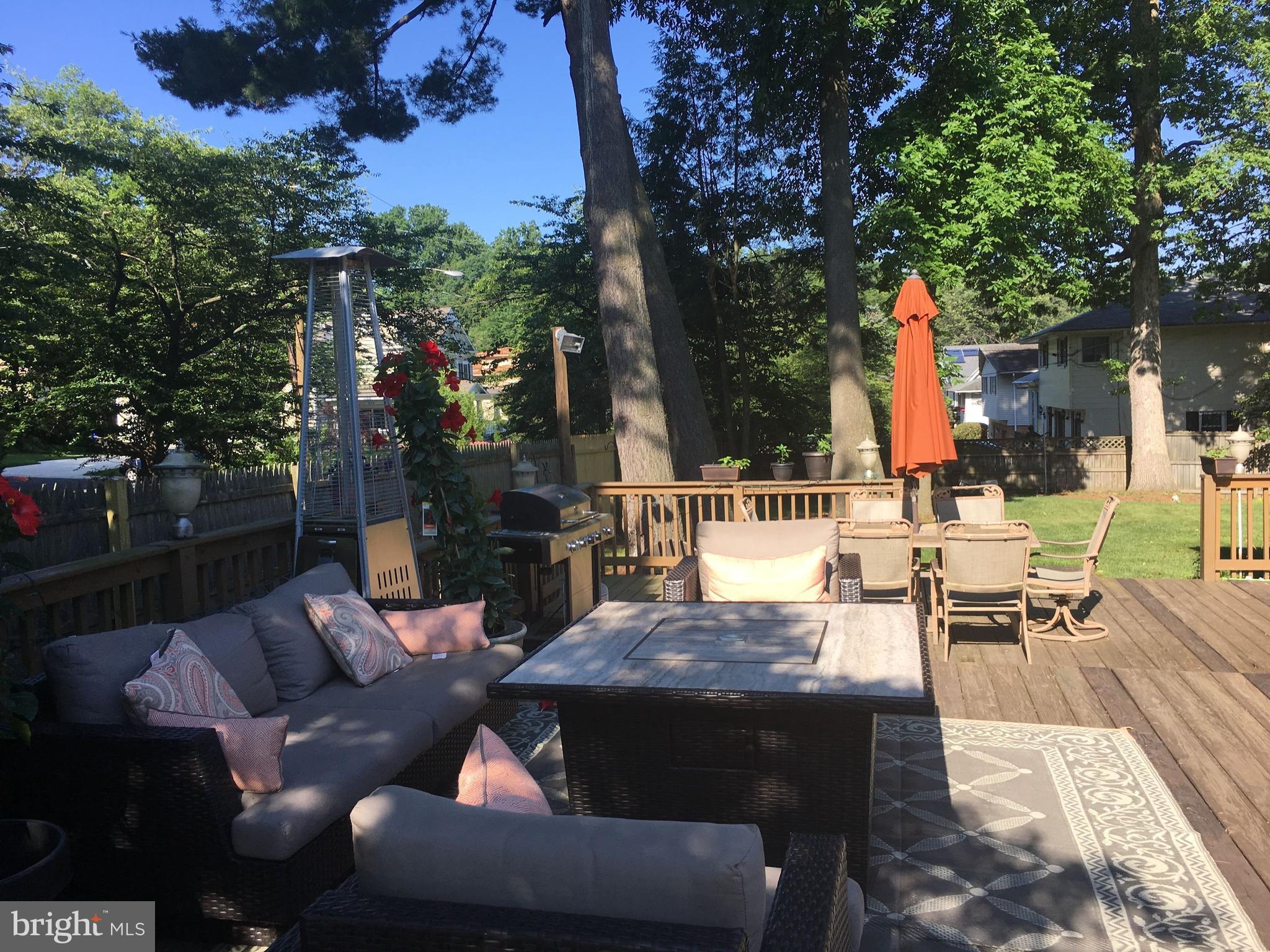 OAKWOOD KNOLLS - Residential Lease