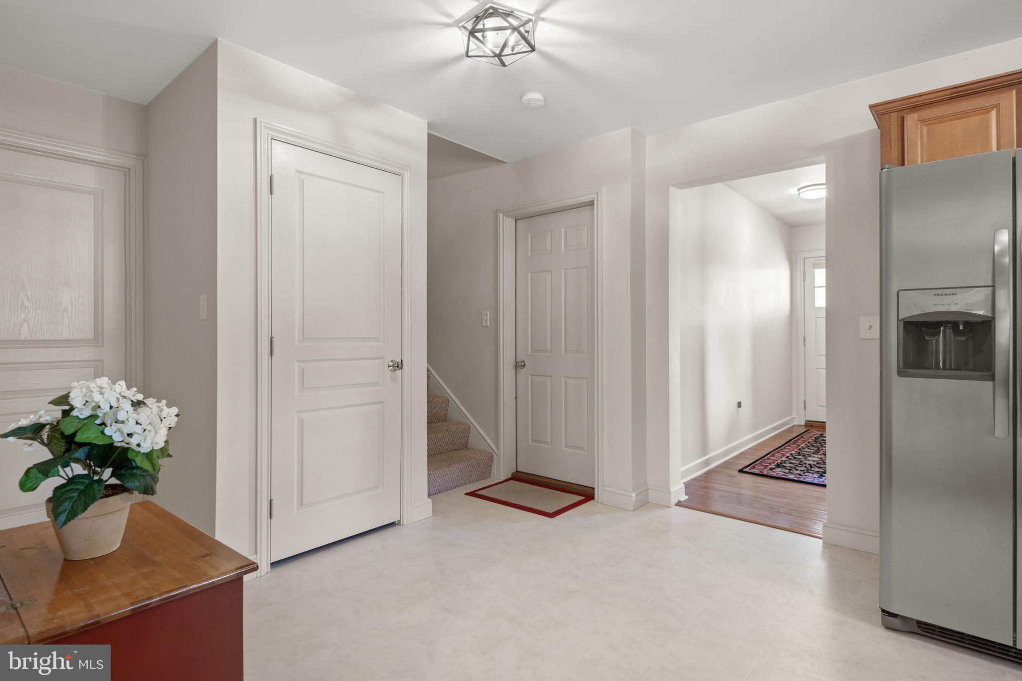 TOLL GATE STATION - Residential