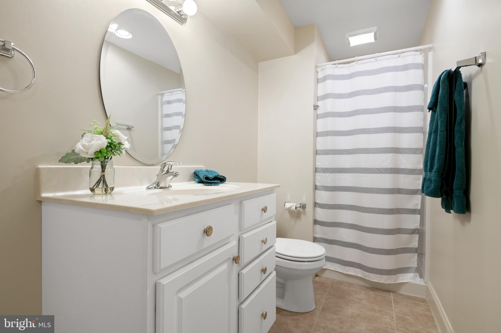 TOLL GATE STATION - Residential