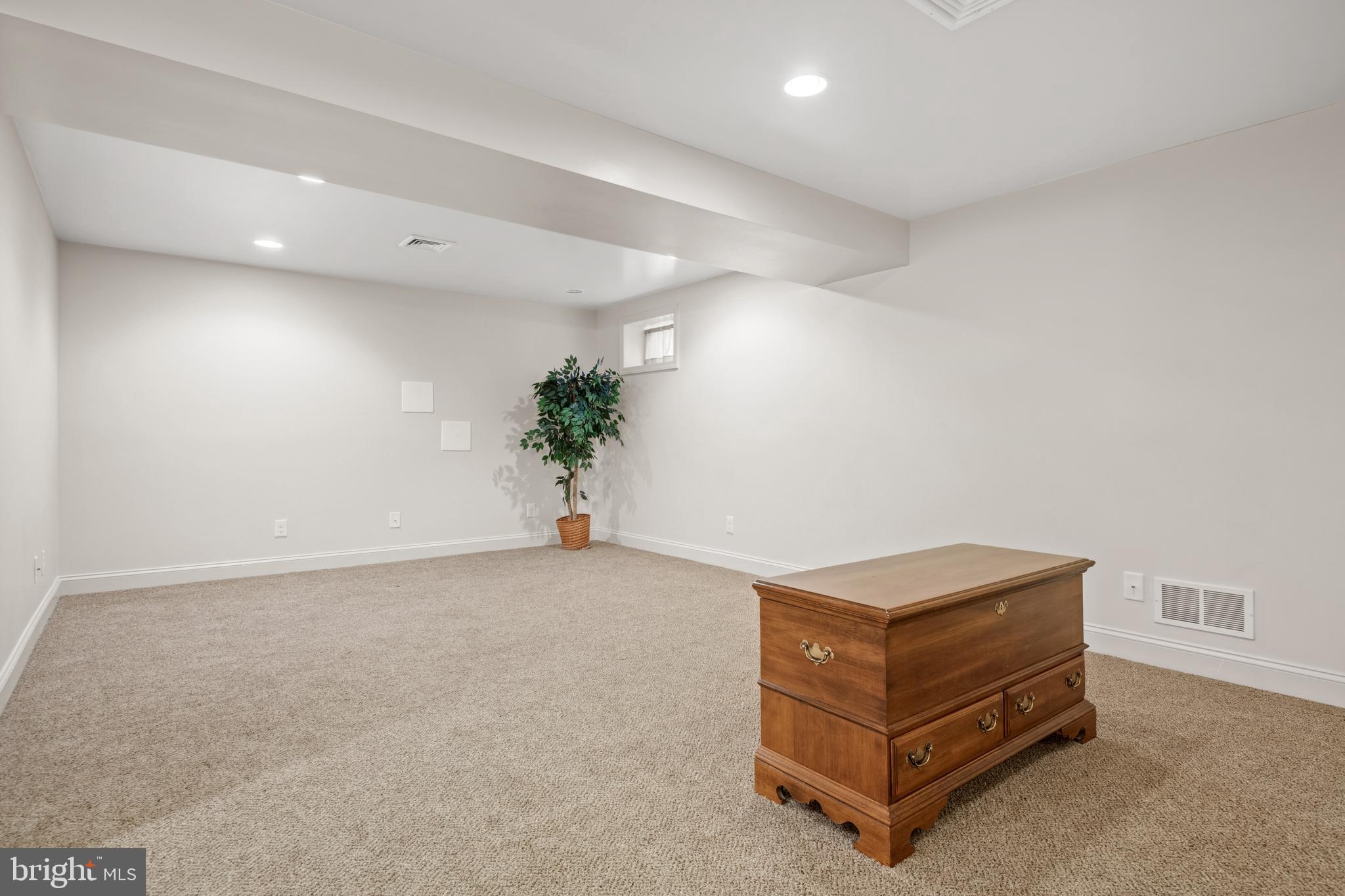 TOLL GATE STATION - Residential