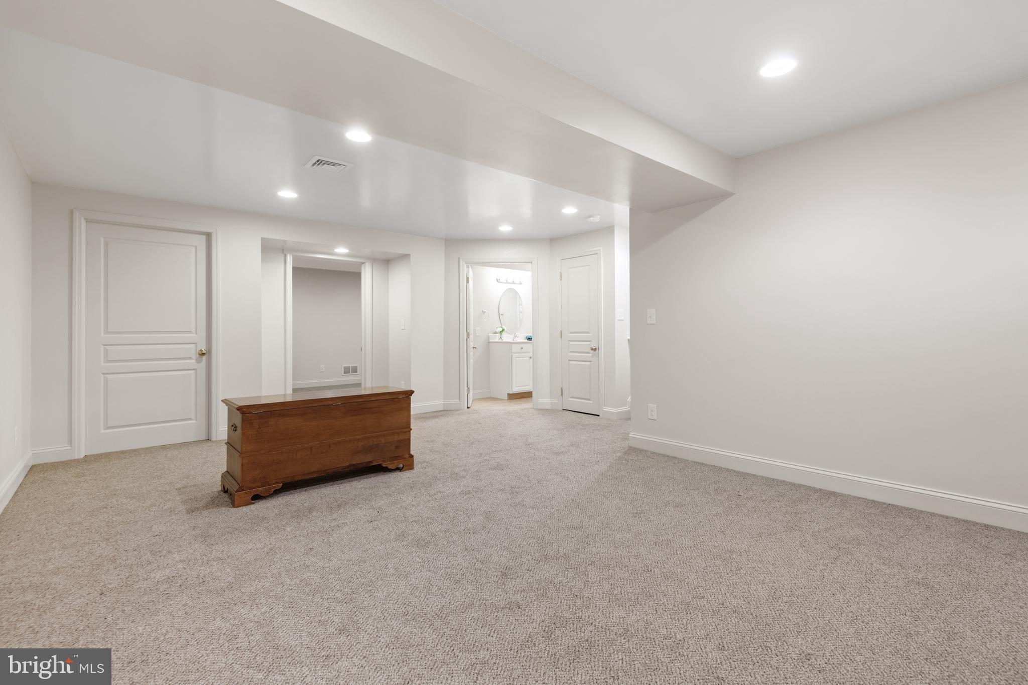 TOLL GATE STATION - Residential