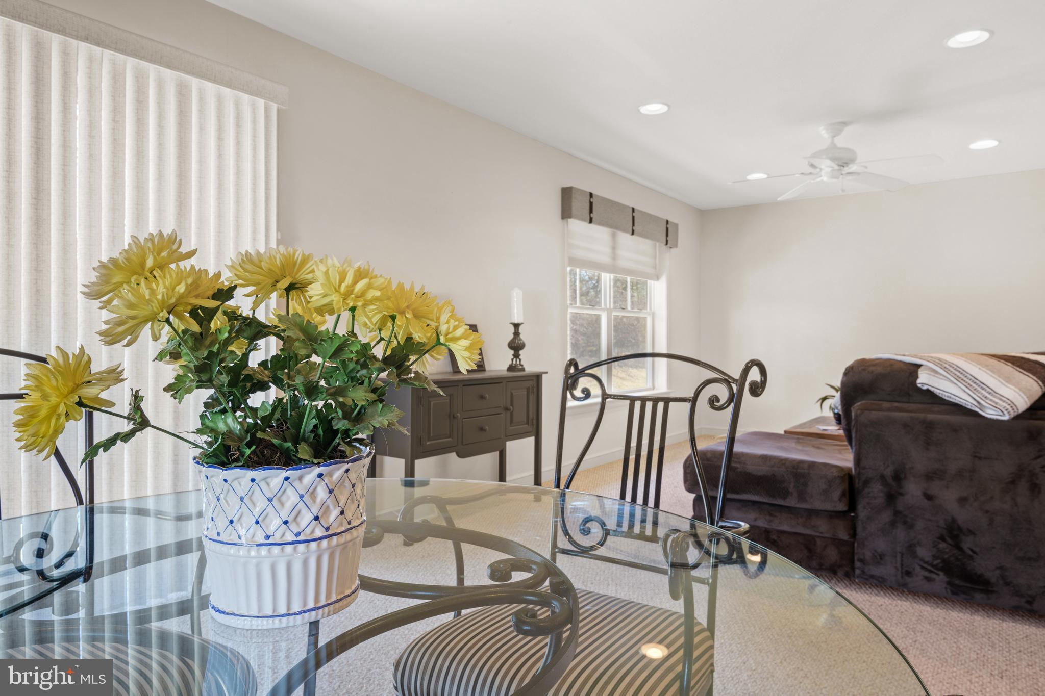 TOLL GATE STATION - Residential