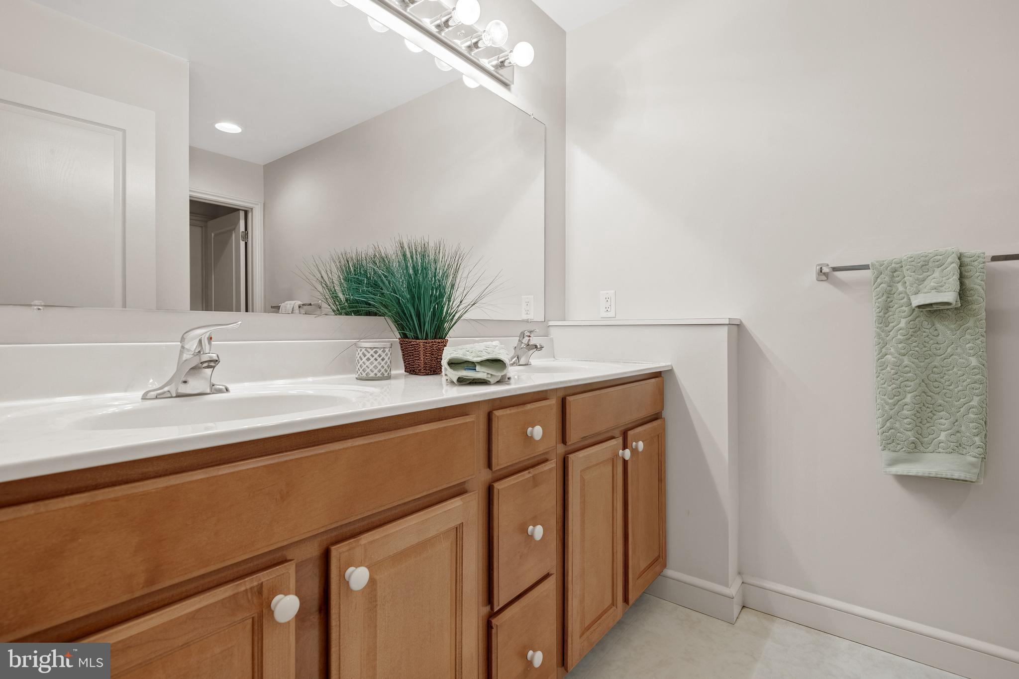 TOLL GATE STATION - Residential