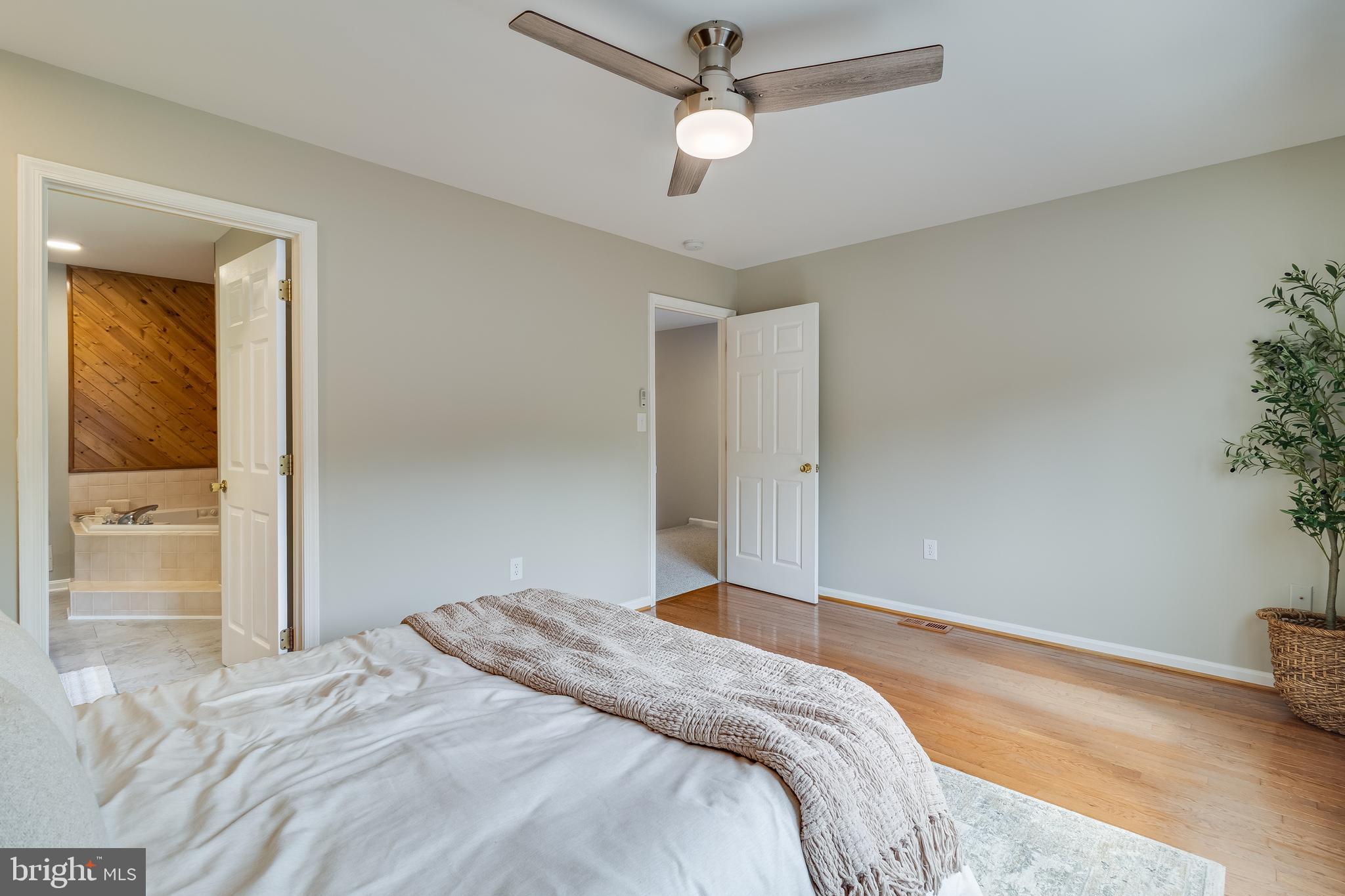 WESTLAKE - Residential