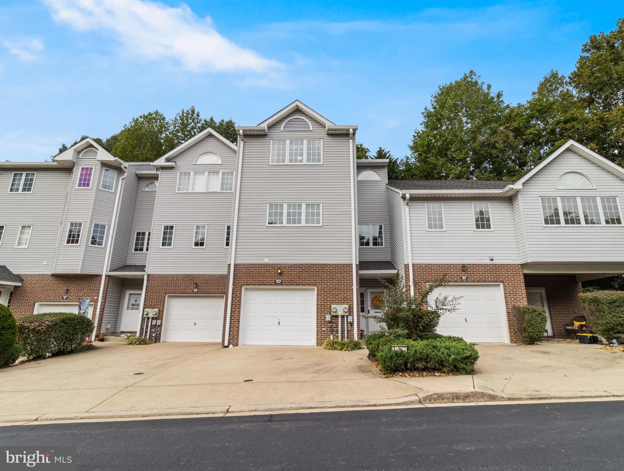 103 WESTLAKE BOULEVARD 59