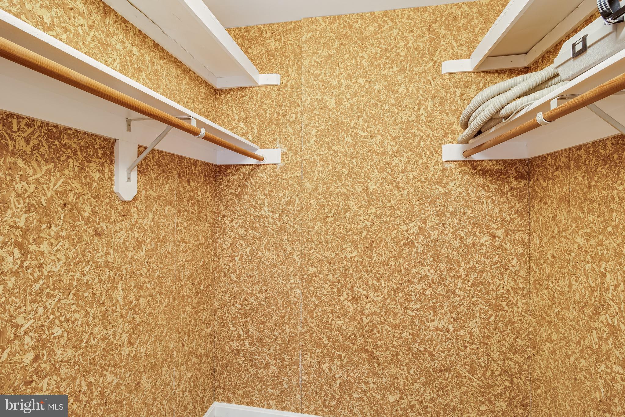 WESTLAKE - Residential