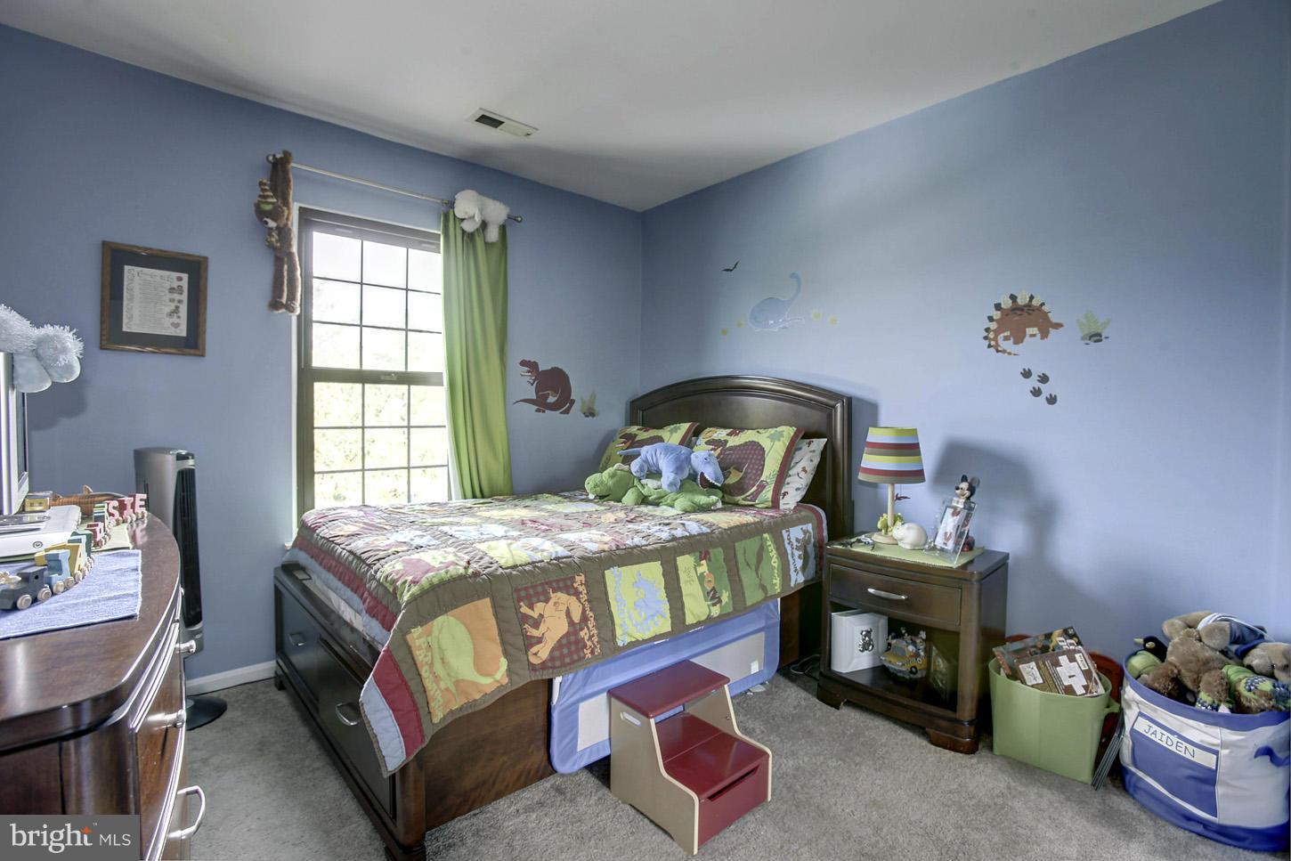 LONGSTREET COMMONS - Residential