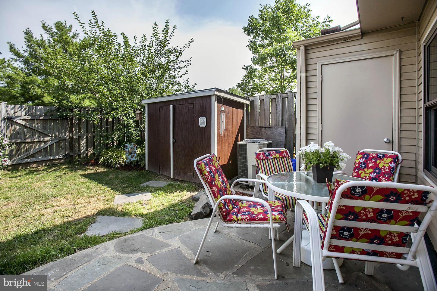 LONGSTREET COMMONS - Residential