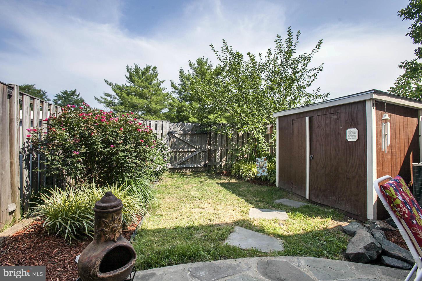 LONGSTREET COMMONS - Residential