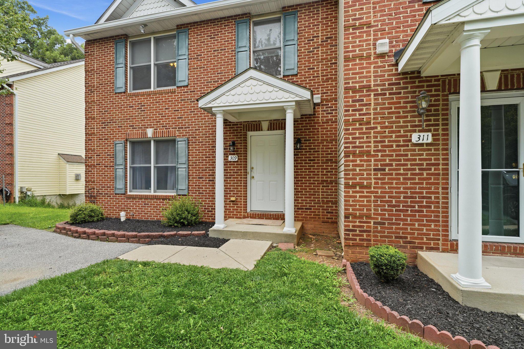309 GOLDENROD COURT