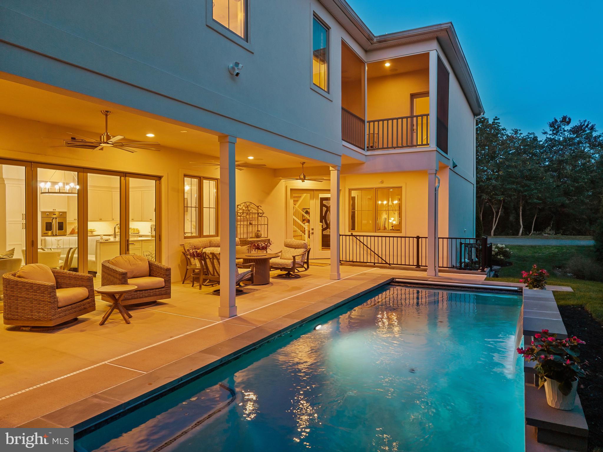 204 S VILLA AVENUE