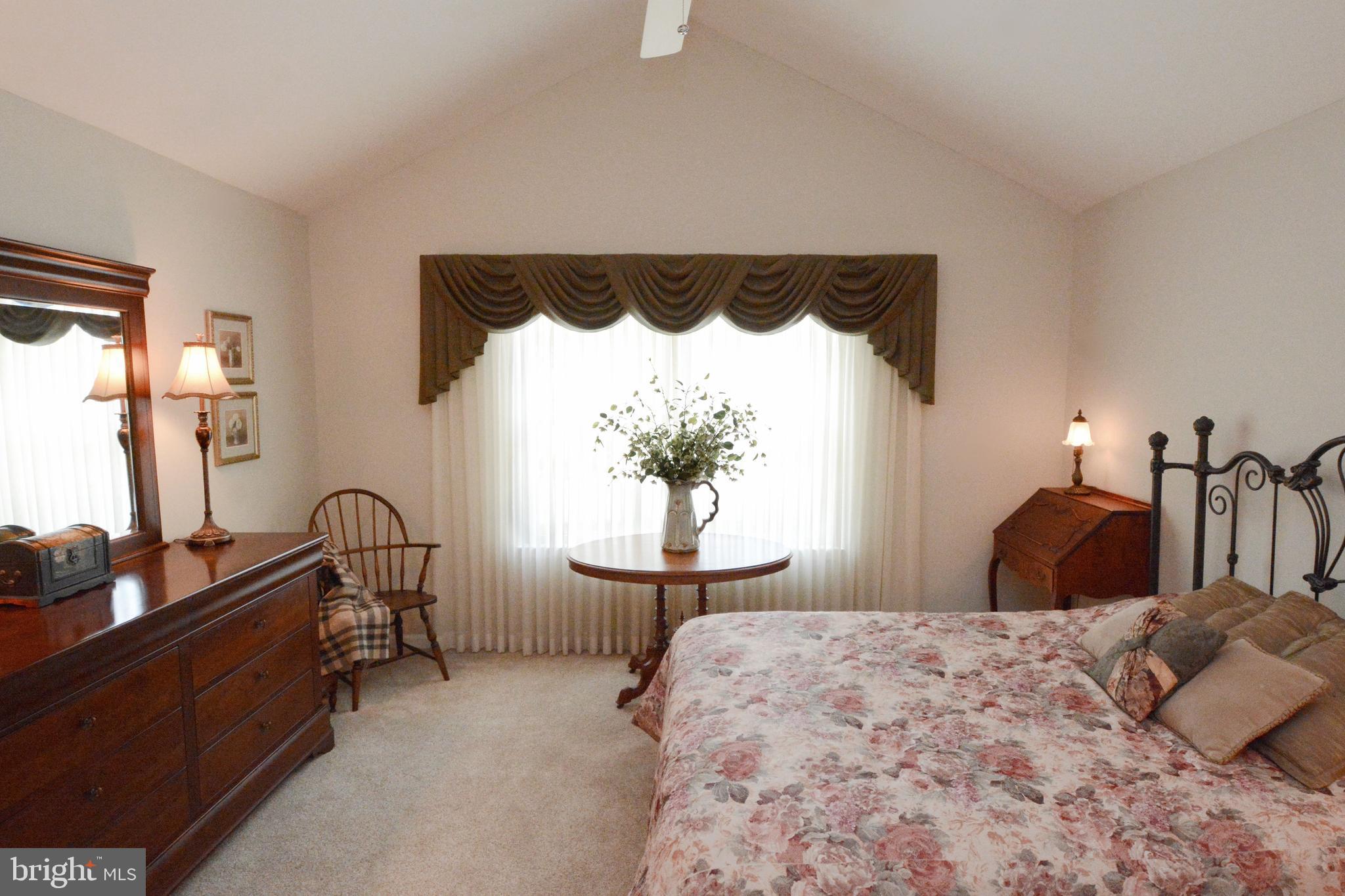 LIONSGATE - Residential