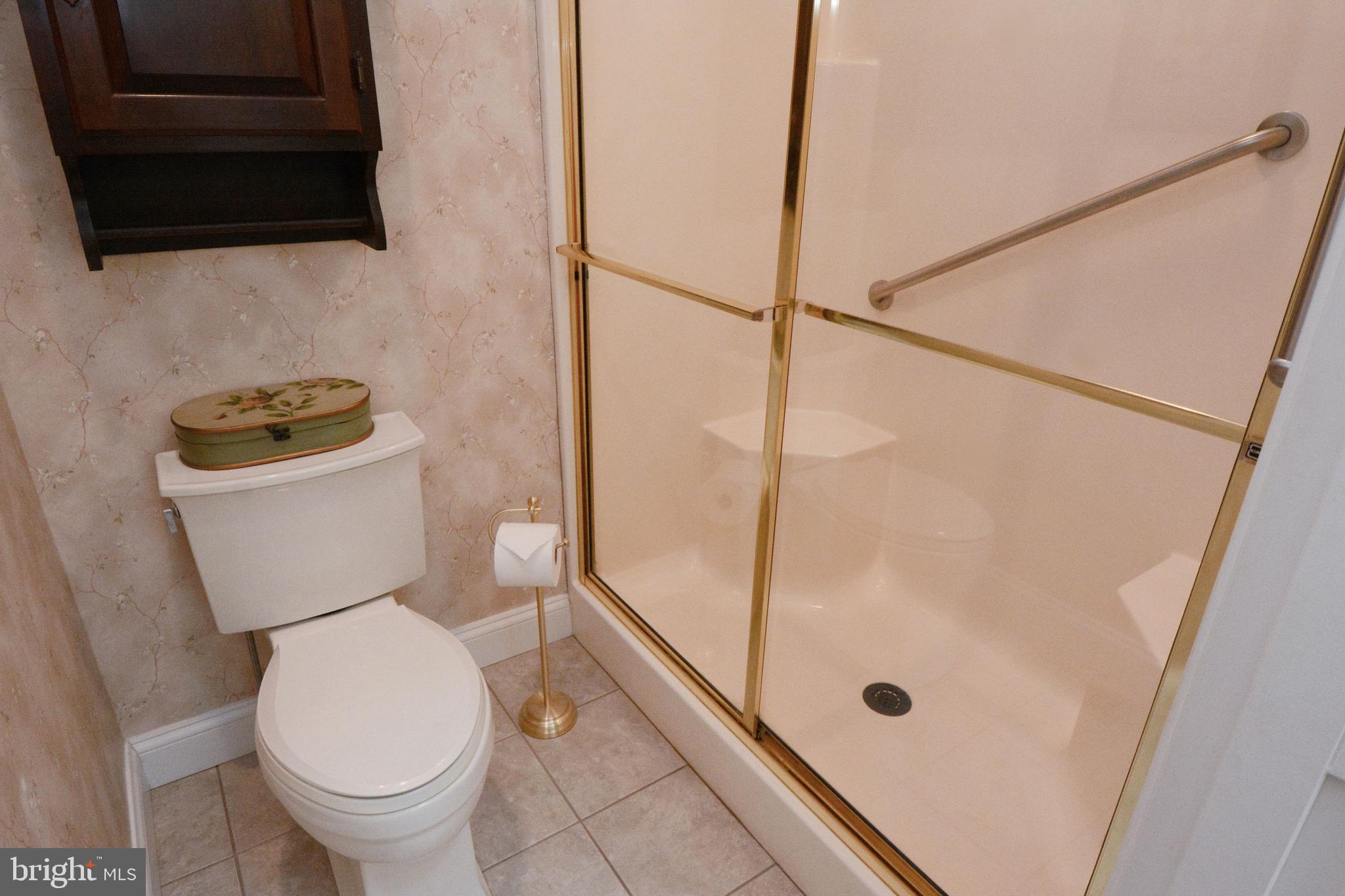 LIONSGATE - Residential