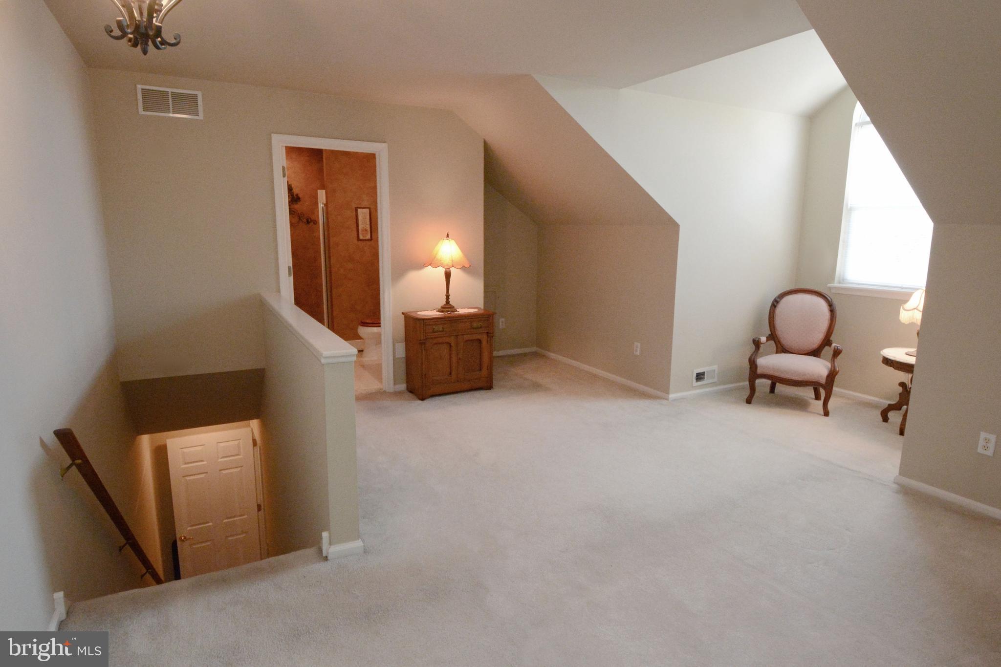 LIONSGATE - Residential