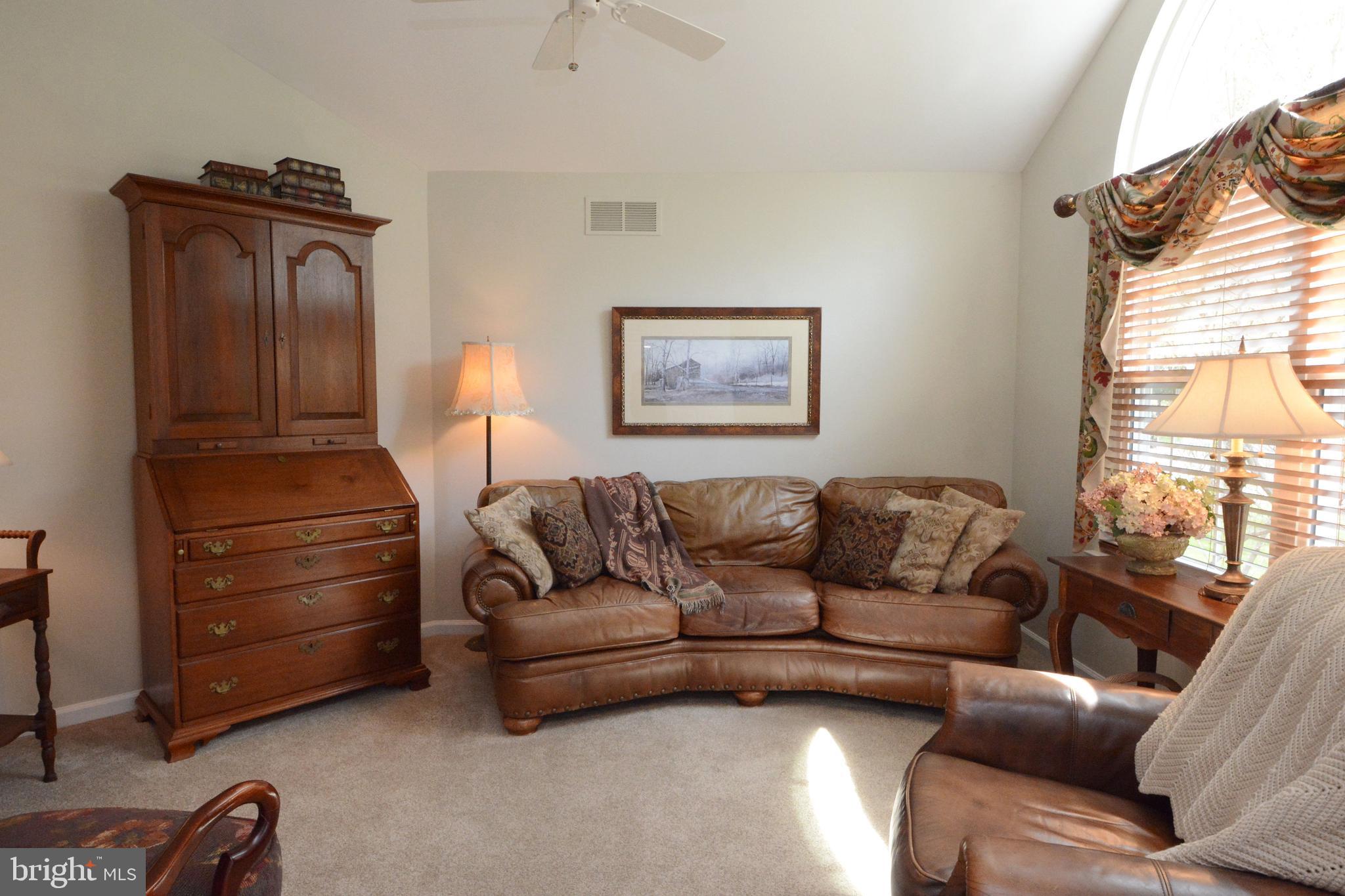 LIONSGATE - Residential