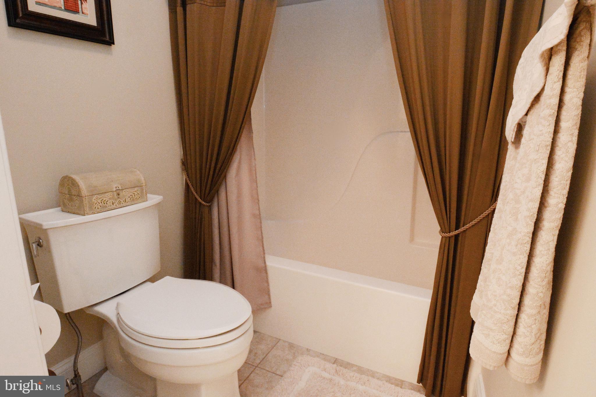 LIONSGATE - Residential