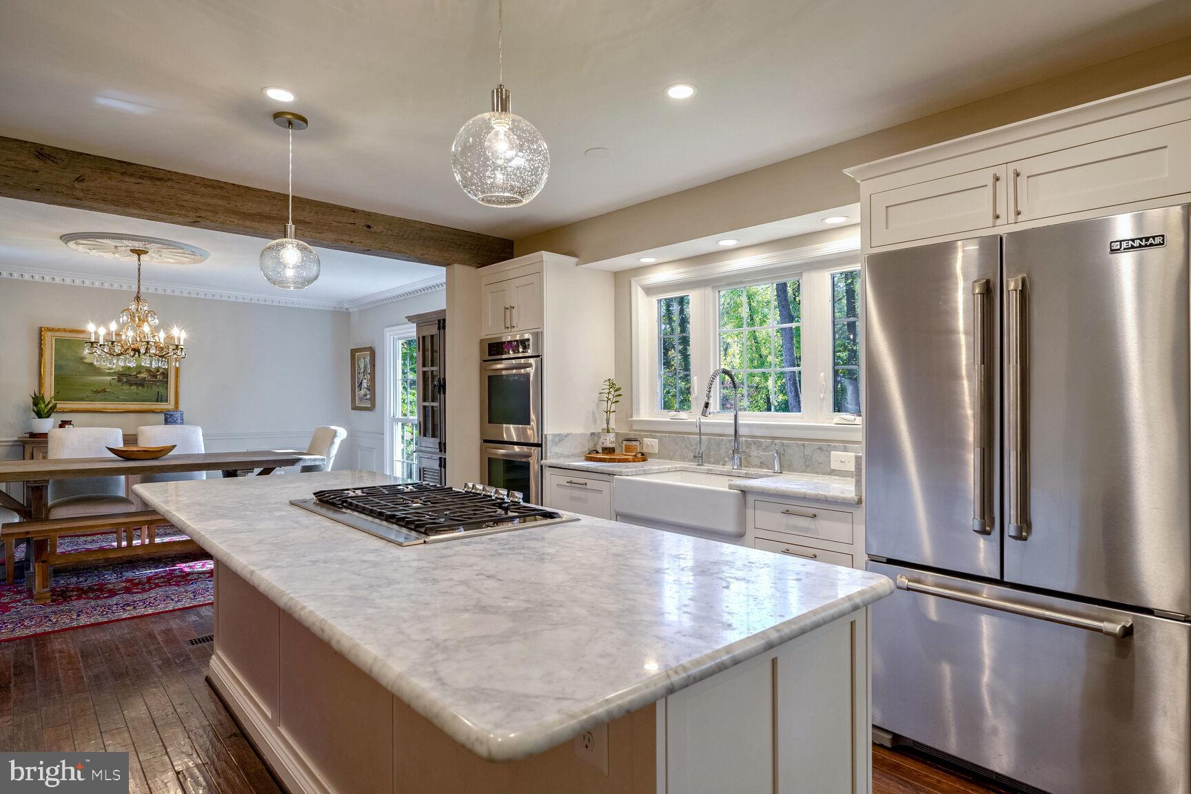 LANGLEY OAKS - Residential