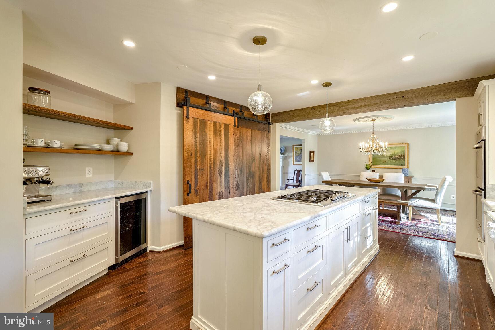 LANGLEY OAKS - Residential