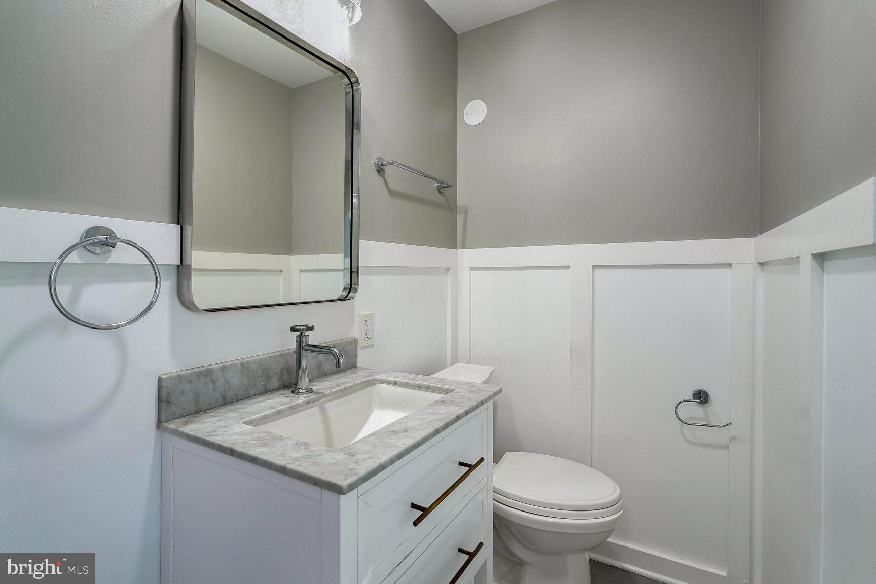 LANGLEY OAKS - Residential