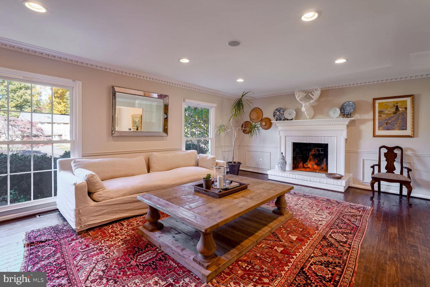 LANGLEY OAKS - Residential