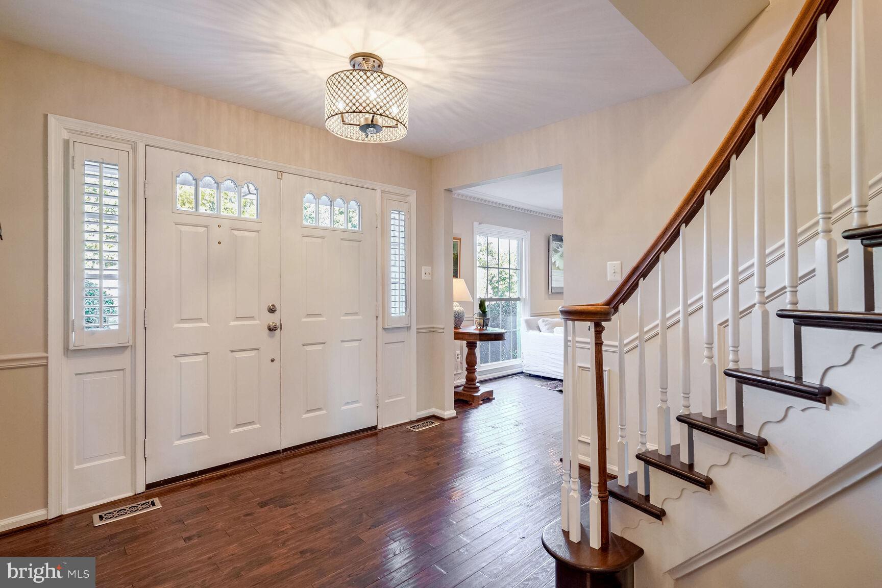 LANGLEY OAKS - Residential