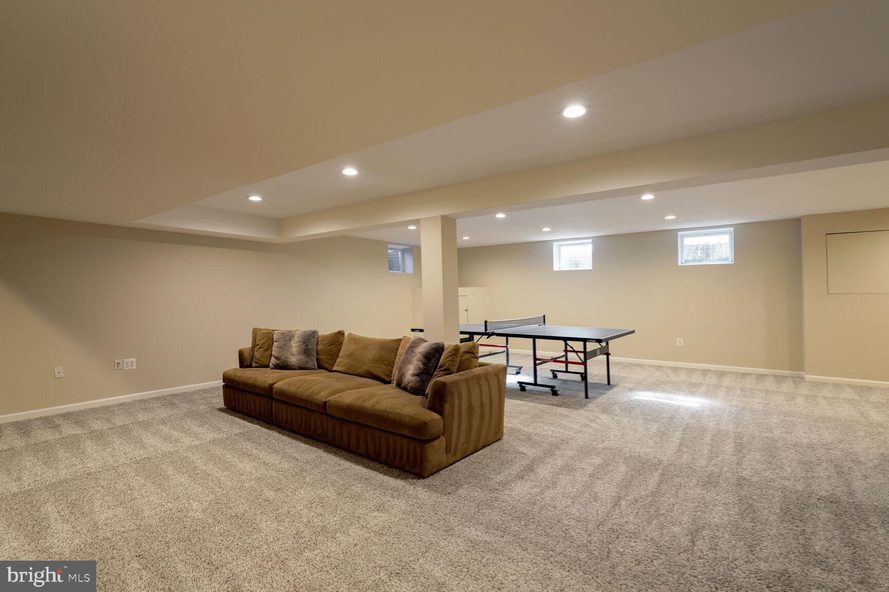 LANGLEY OAKS - Residential