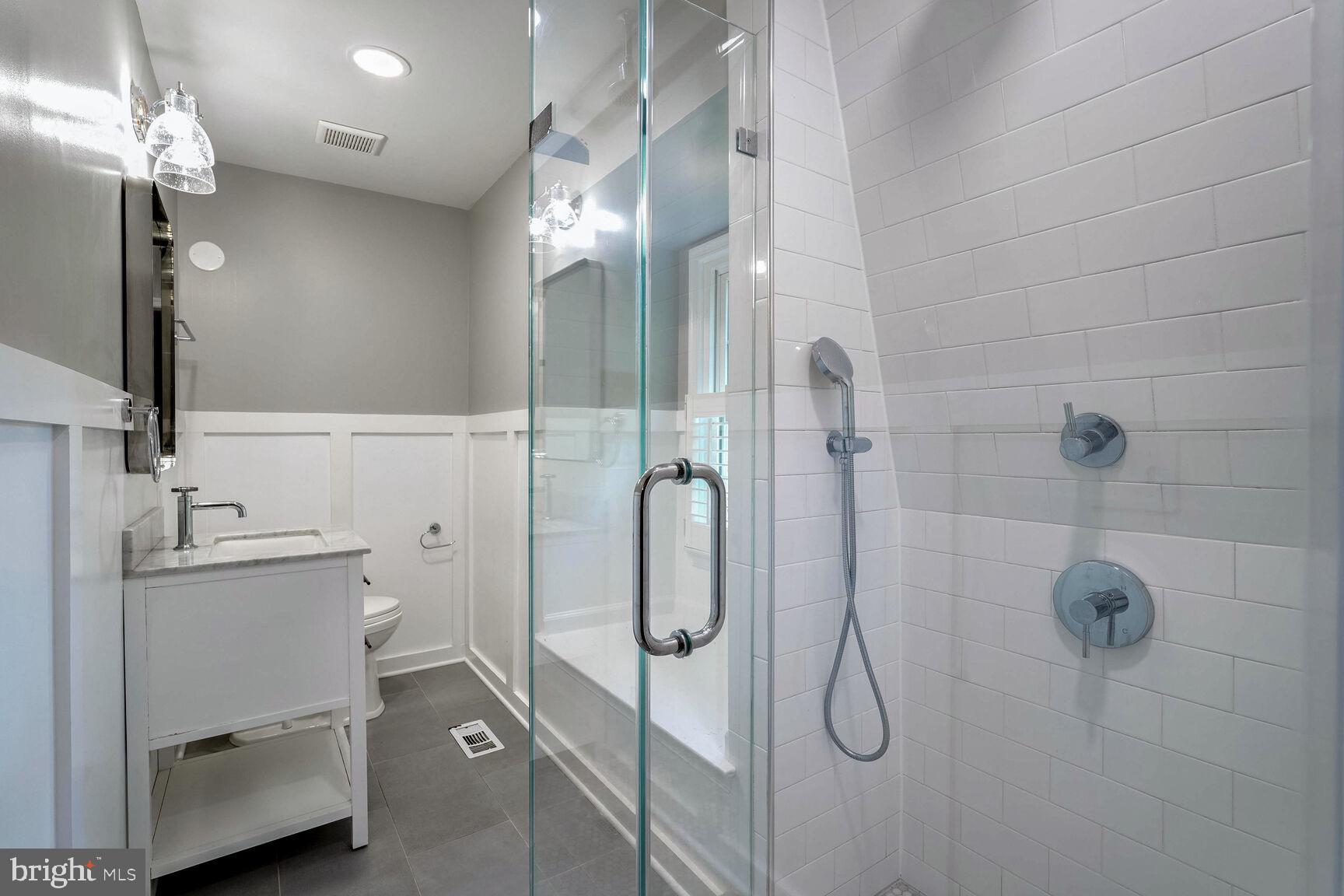 LANGLEY OAKS - Residential