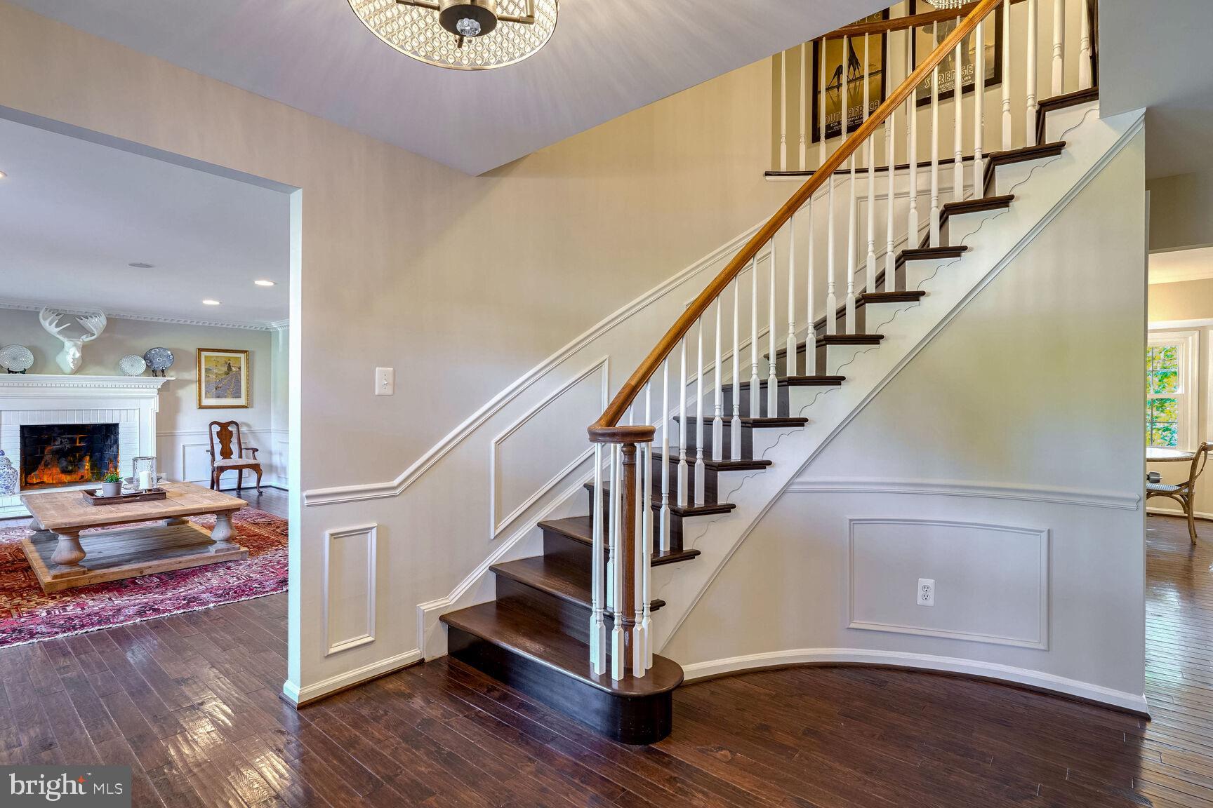 LANGLEY OAKS - Residential