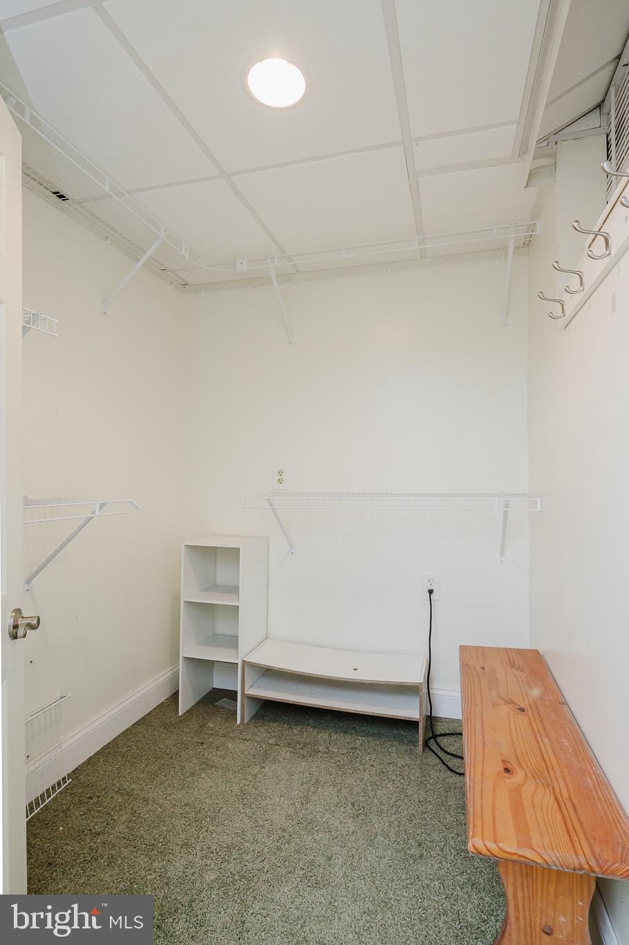 RUMSEY ISLAND - Residential