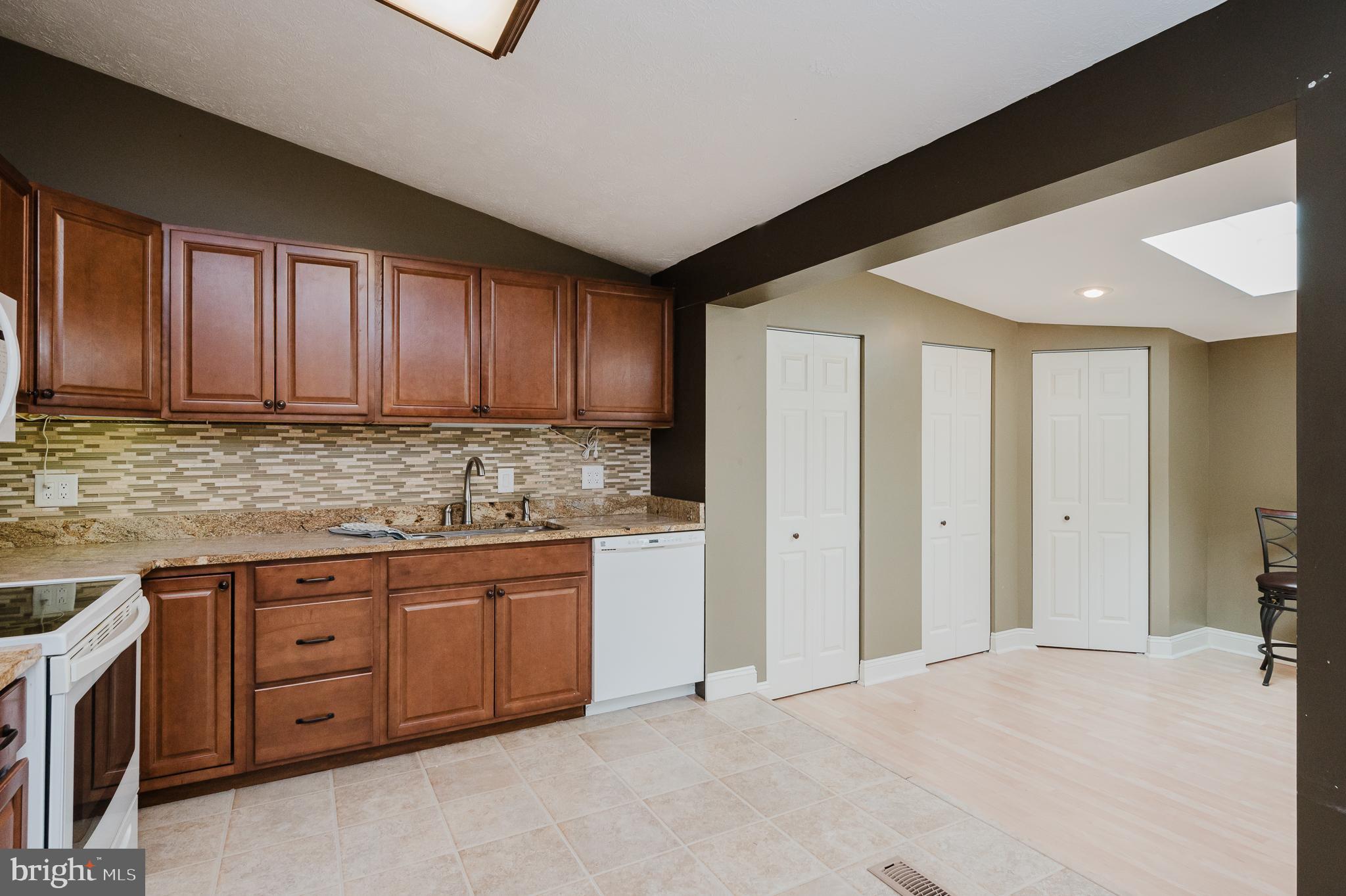 RUMSEY ISLAND - Residential