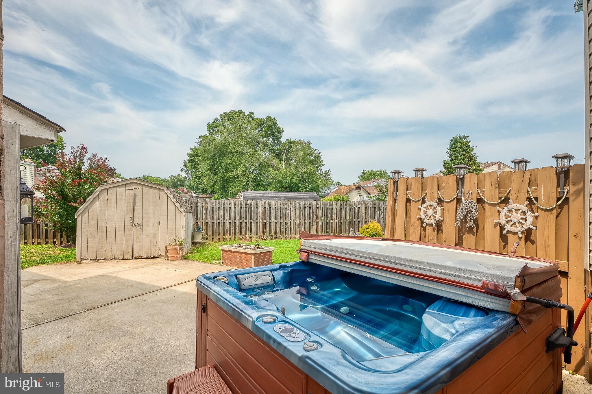 RUMSEY ISLAND - Residential