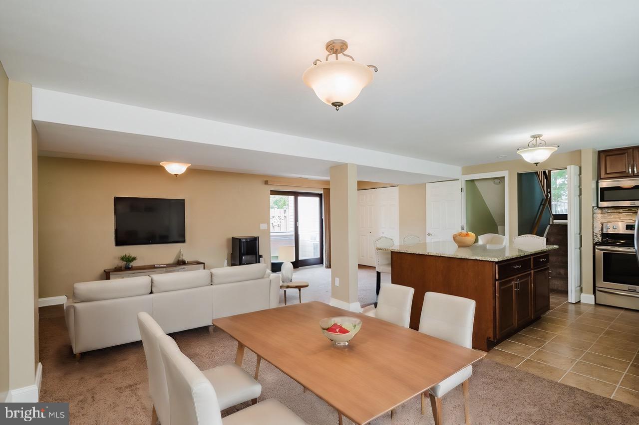 RUMSEY ISLAND - Residential