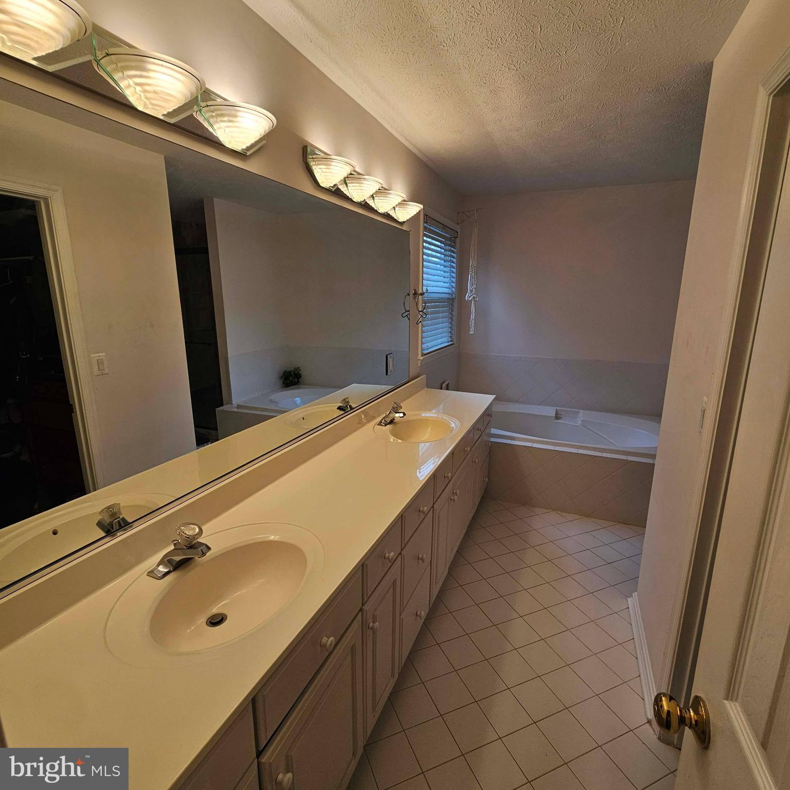 ST CHARLES DORCHESTER - Residential