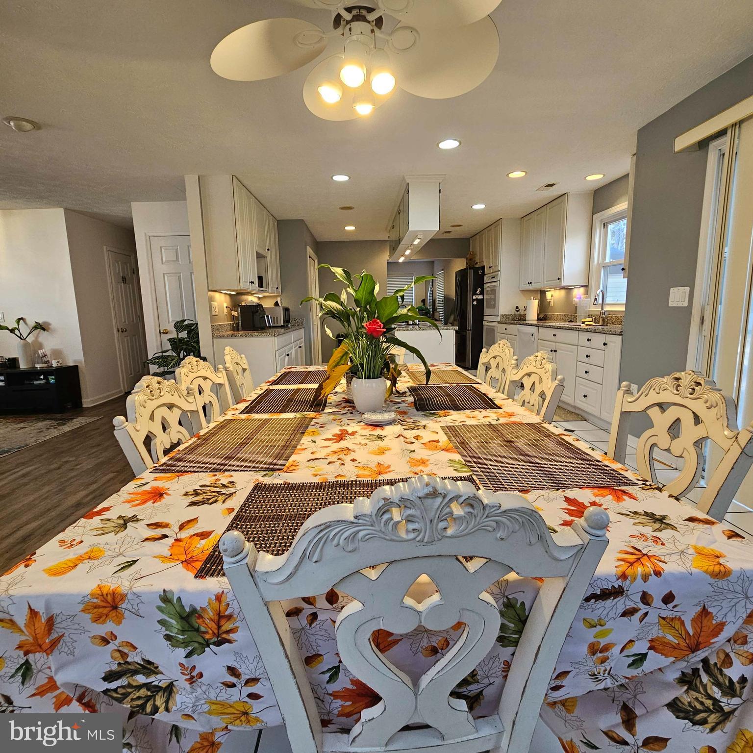 ST CHARLES DORCHESTER - Residential