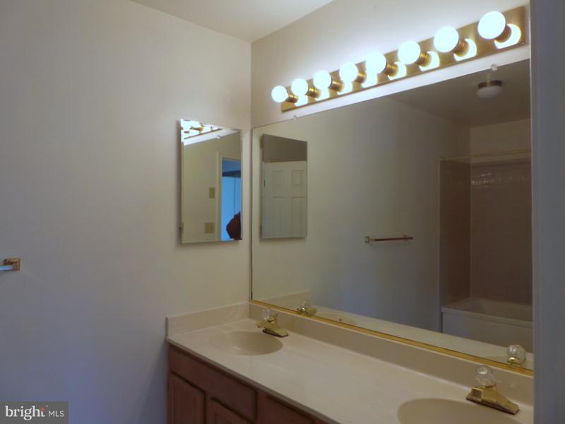 MILL CREEK - Residential