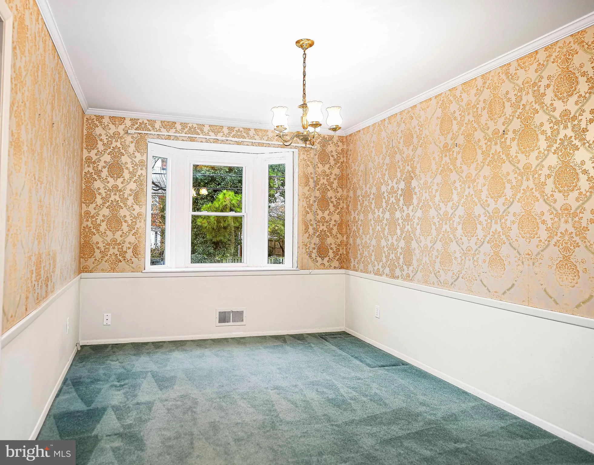 Baltimore, Maryland 21239, United States, 3 Bedrooms Bedrooms, ,2 BathroomsBathrooms,Residential,Contingent,81971