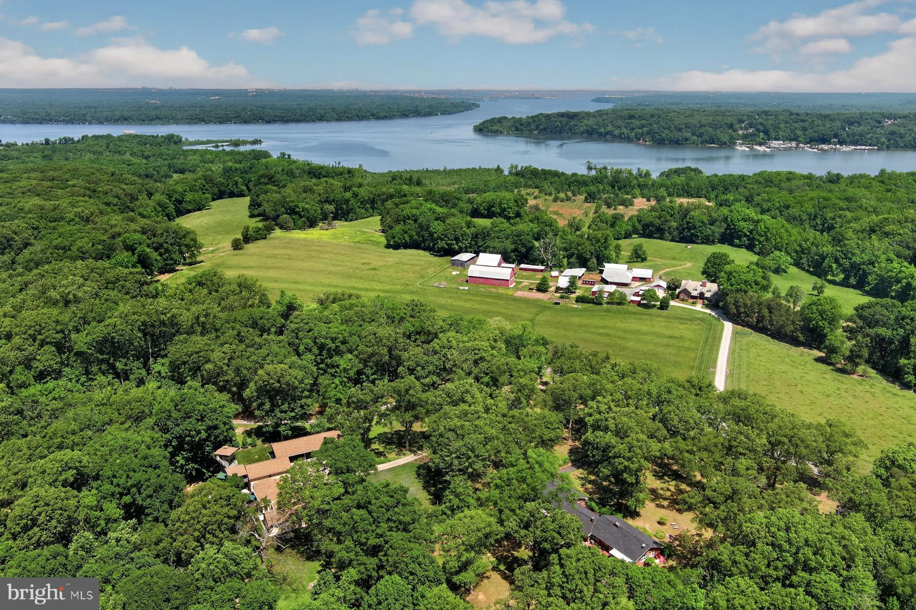 MOYAONE RESERVE - Residential