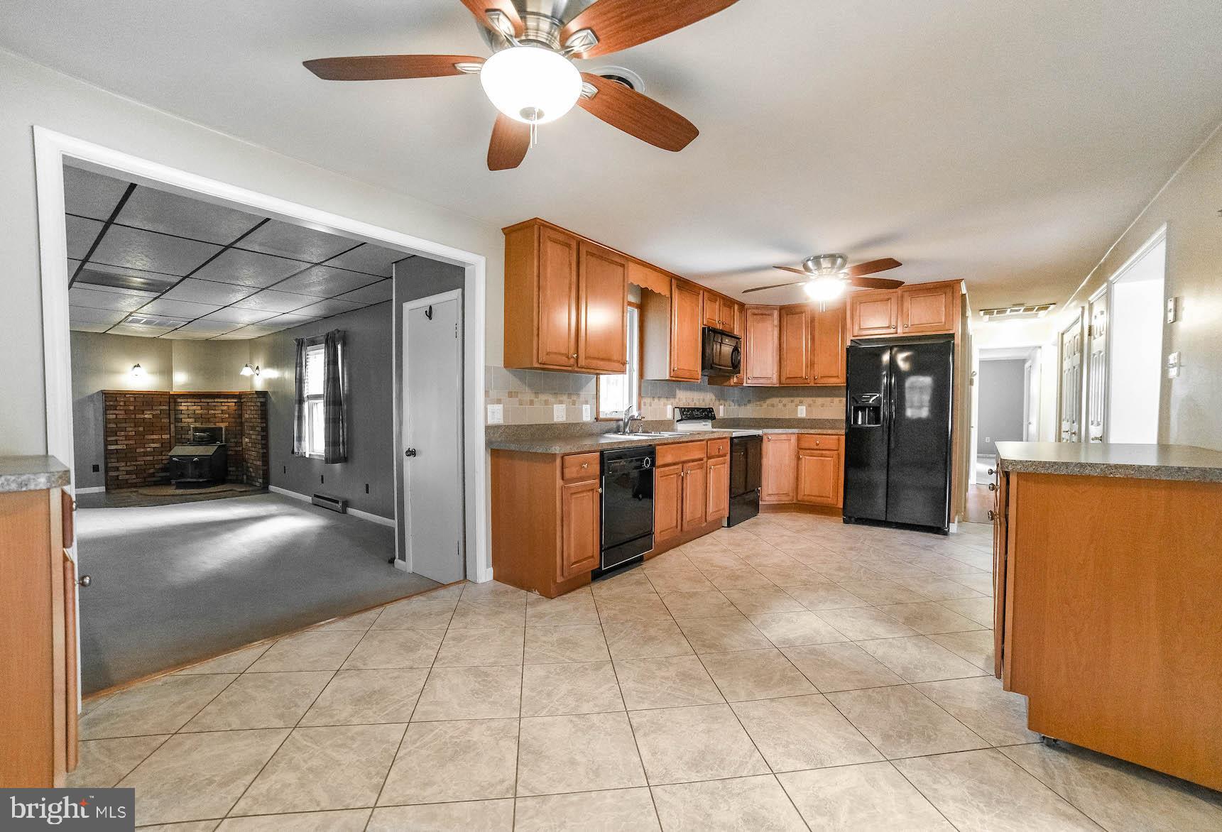 FENWICK MANOR - Residential