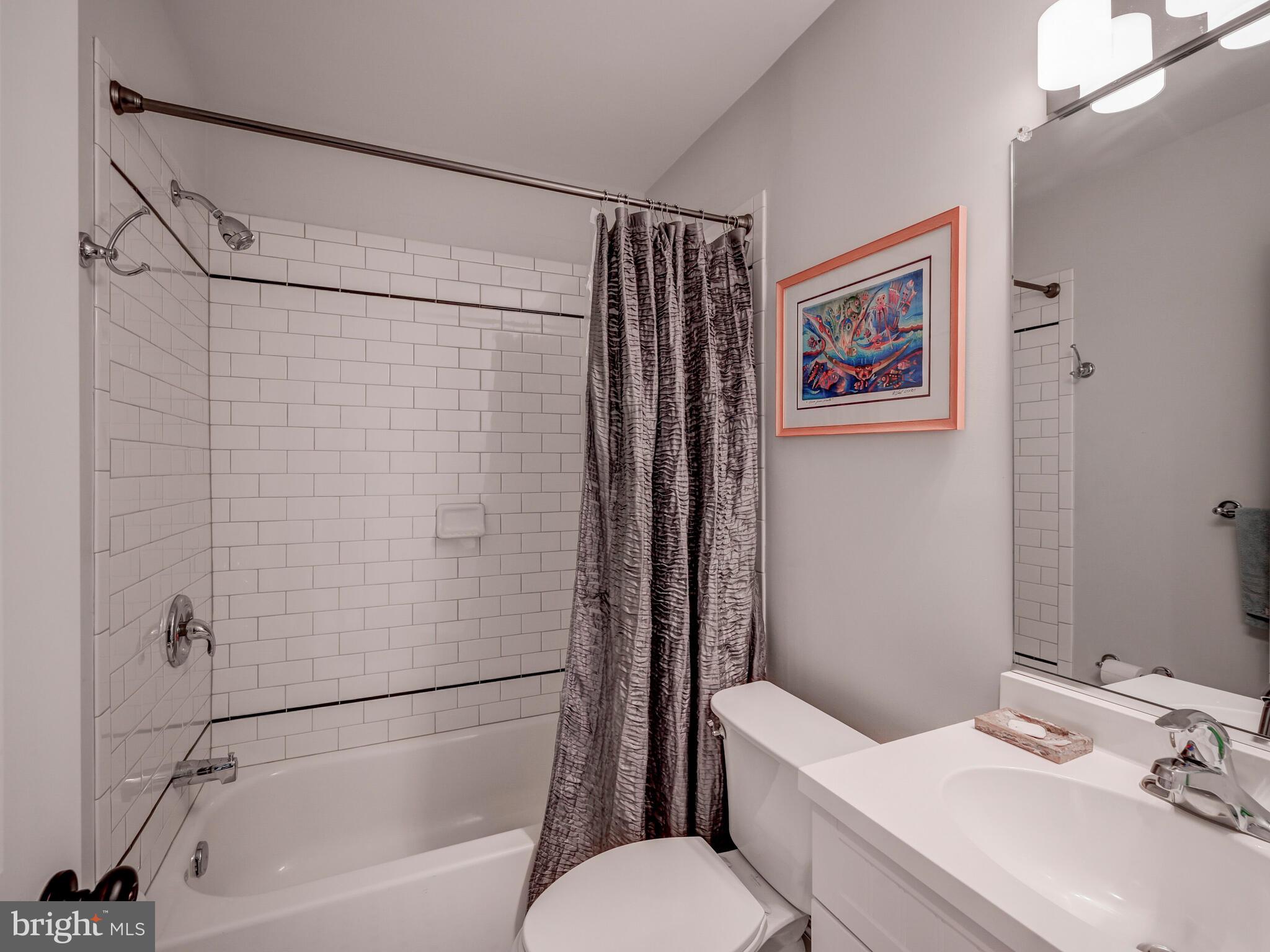 HAMPDEN HISTORIC DISTRICT - Residential Lease