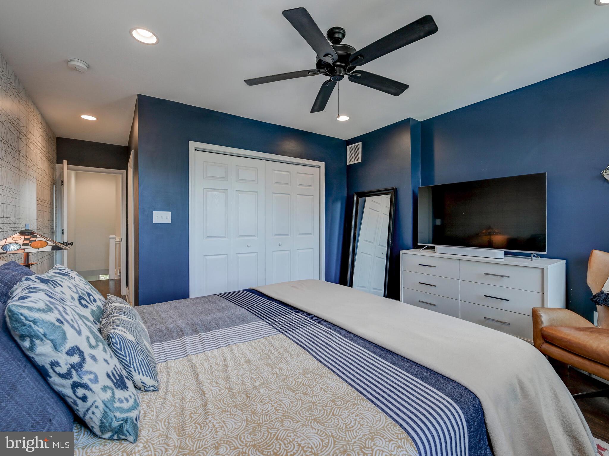 HAMPDEN HISTORIC DISTRICT - Residential Lease