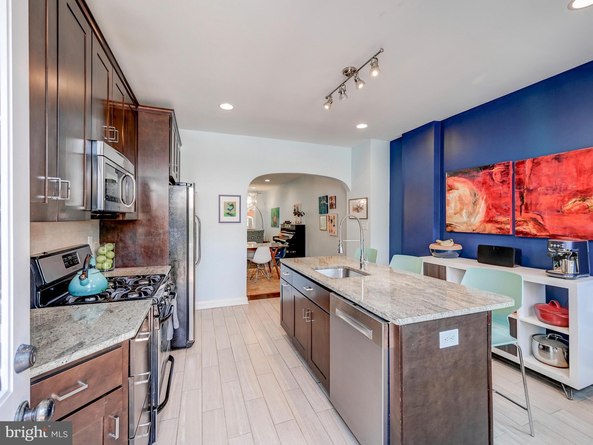 HAMPDEN HISTORIC DISTRICT - Residential Lease